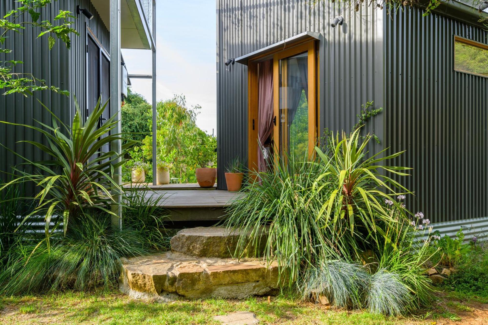 The Secret Garden - Alpine Retreat Mount Beauty Exterior photo