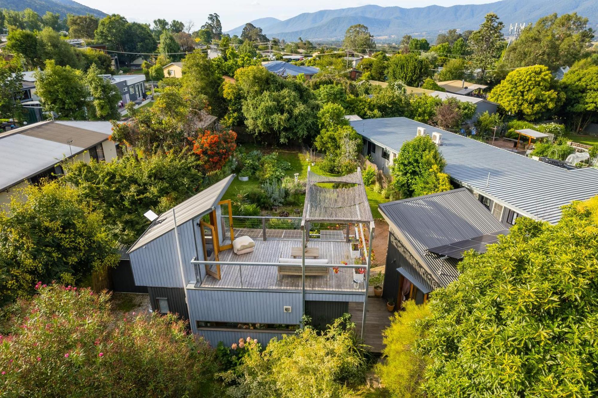 The Secret Garden - Alpine Retreat Mount Beauty Exterior photo